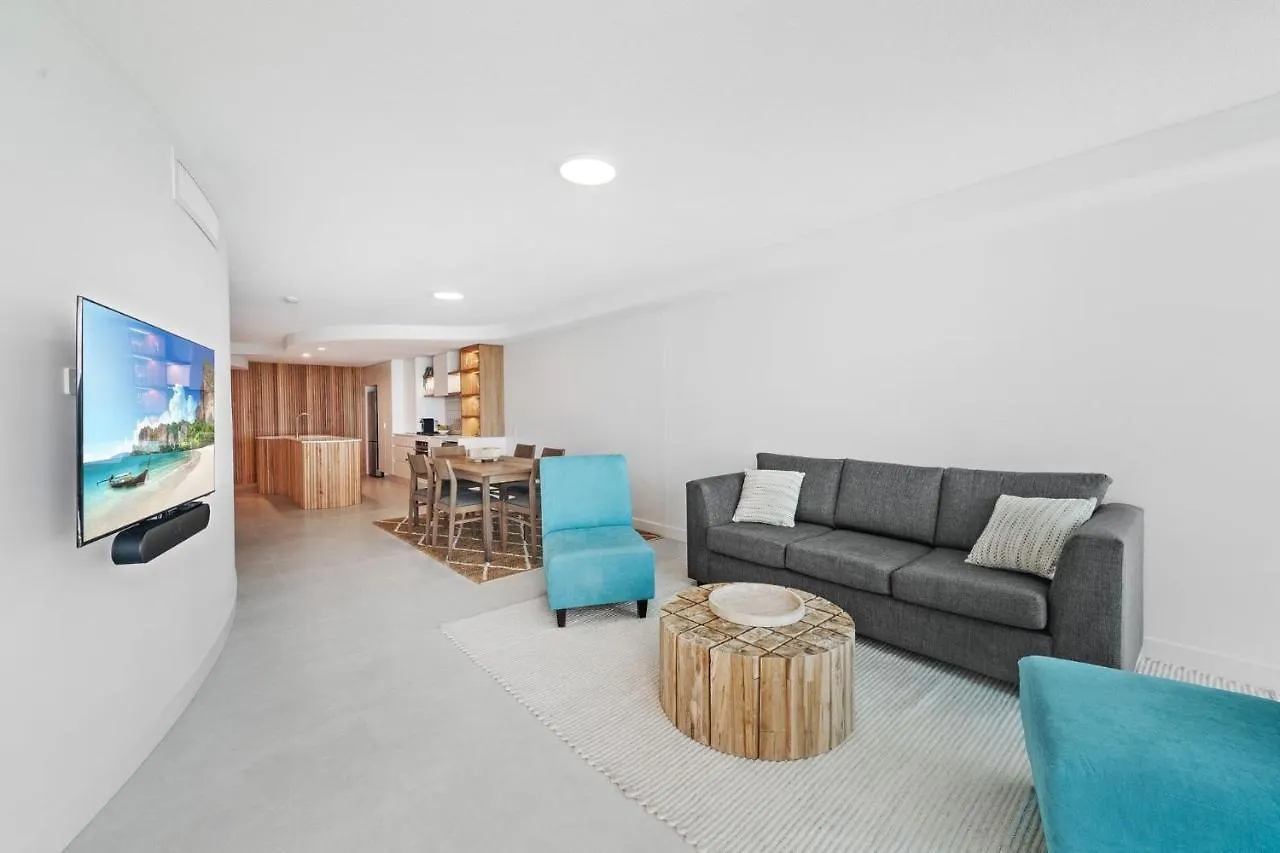 Sirocco 404 Luxurious 3 Bedroom Unit, Ocean Front Mooloolaba Australia